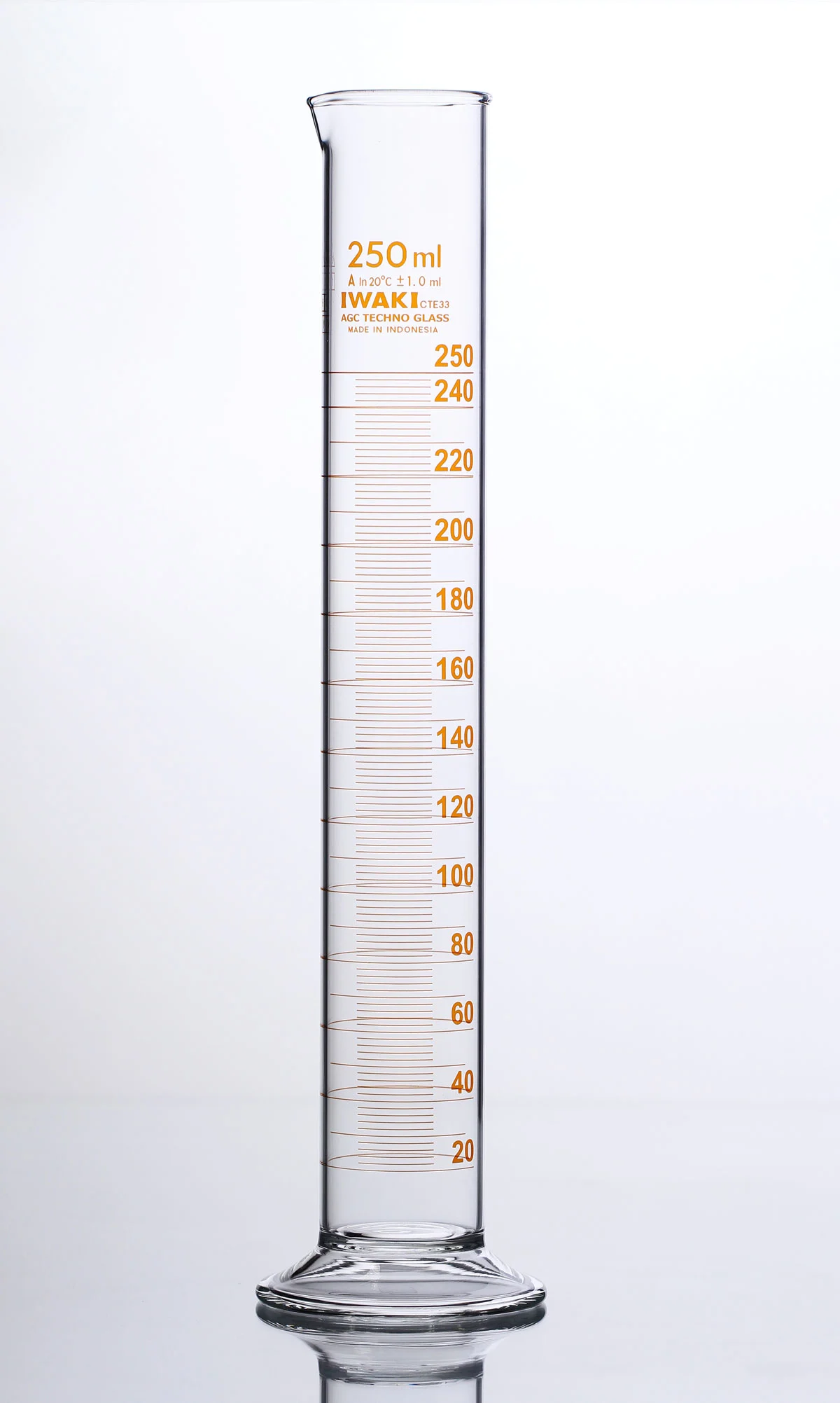 Measuring Cylinder - Class A, Amber Graduation